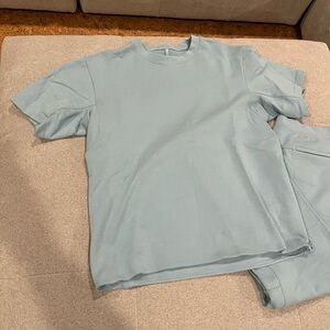 Lululemon men’s 2 piece sweatsuit short sleeve top